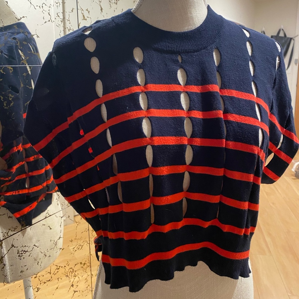 SOLD - T by Alexander wang crop sweater top